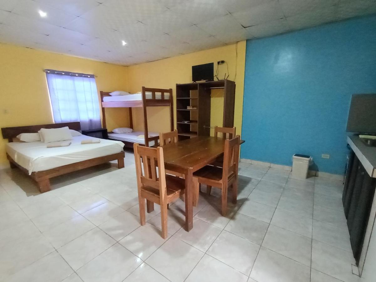 Sun Havens Apartments & Suites Bocas del Toro Eksteriør bilde